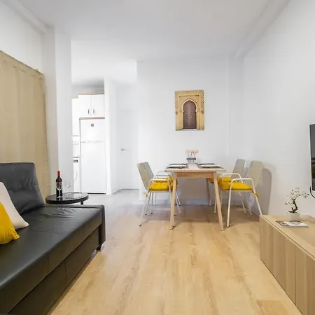 Apartment Self Check-in! In The Heart Of Malaga!