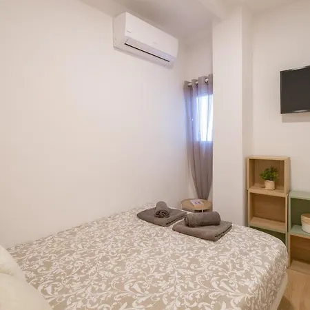 Self Check-in! In The Heart Of Malaga! Apartment